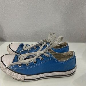 Blue converse size 3!